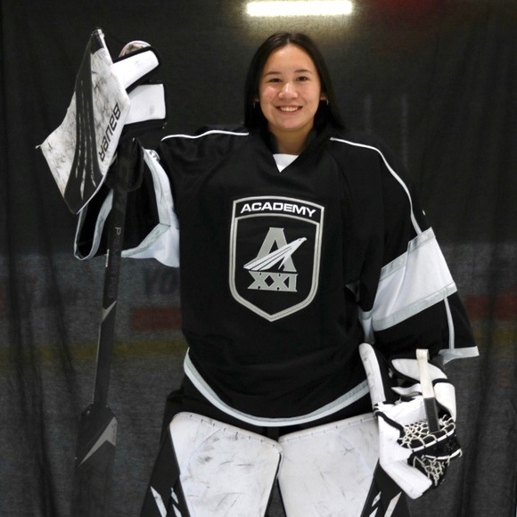 Meet your Posher, Samara - Picture 1 of 1